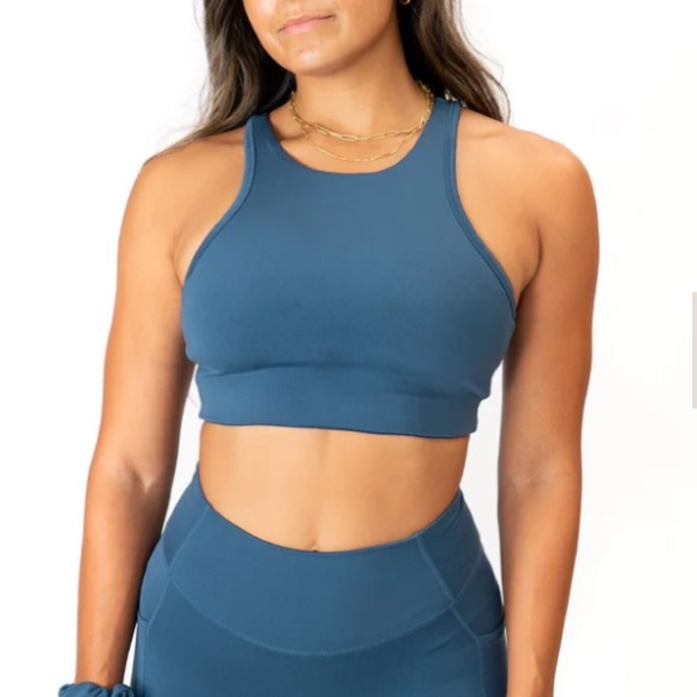 Naked High Neck Racerback Bra
Laguna